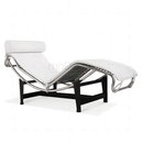 Le Corbusier Chaiselongue LC4 mit wei�em Leder